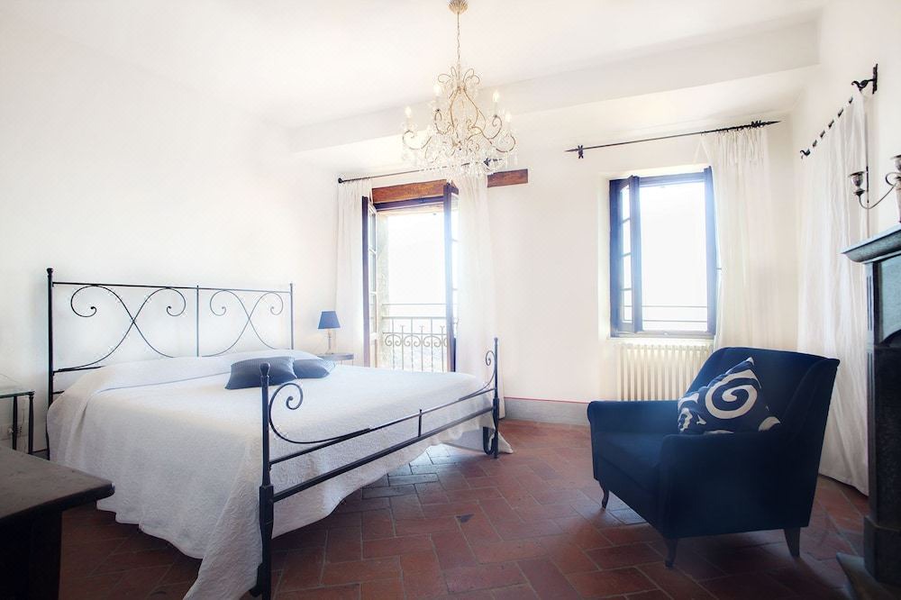Photo of Bedroom in Civitella in Val di Chiana