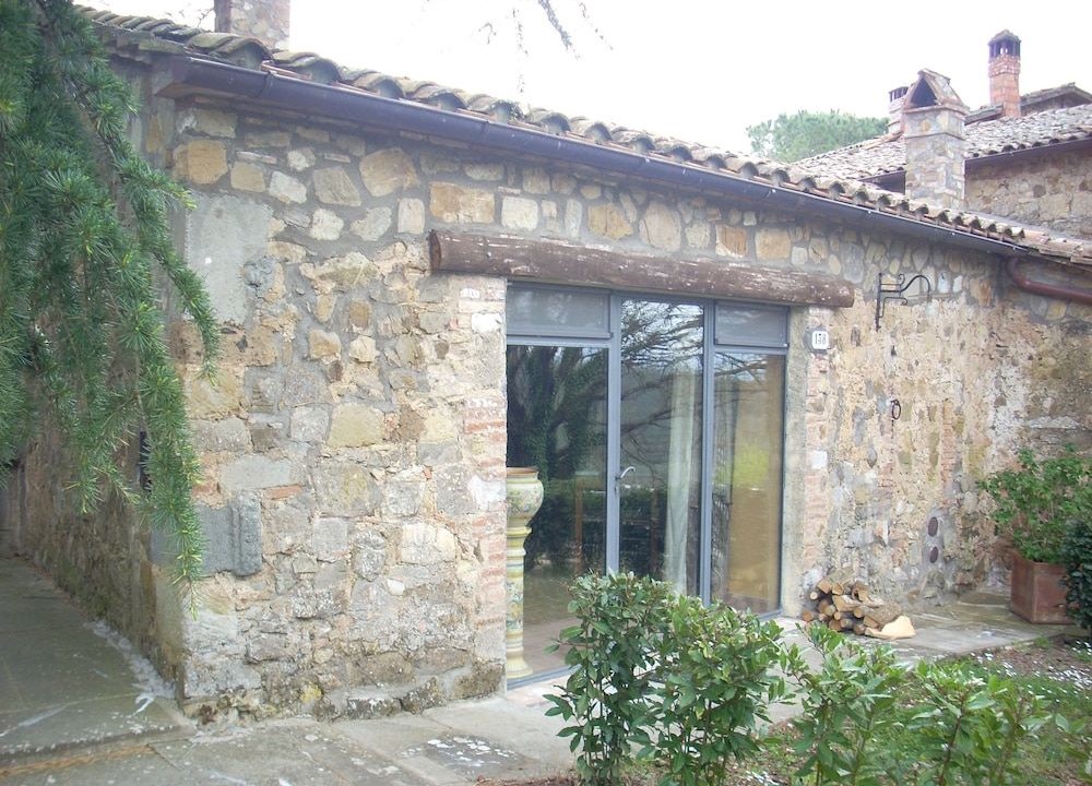 Photo of Buildings in Acquapendente