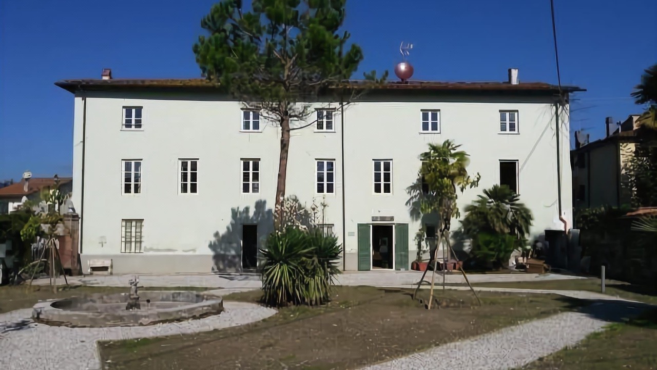 Photo of Buildings in Vicopelago
