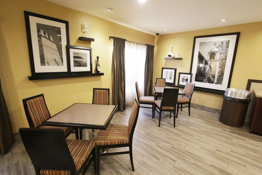 Photo of Livingroom in Harbor
