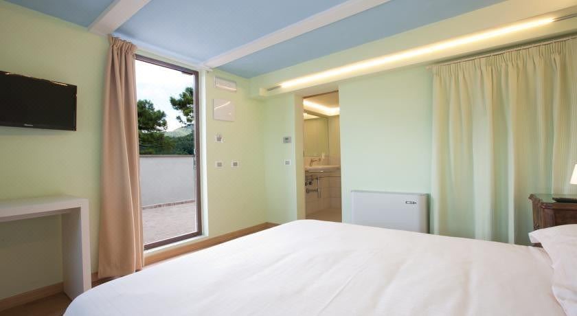 Photo of Bedroom in Santo Stefano di Magra
