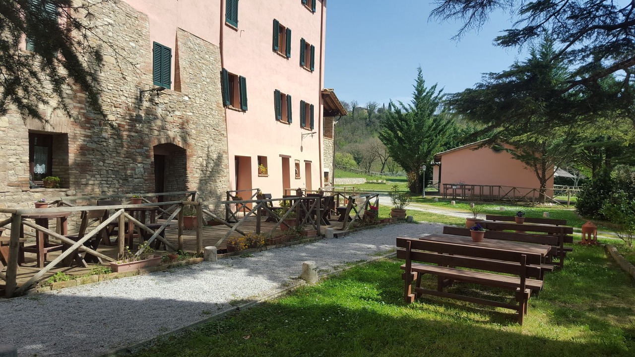 Photo of Buildings in Montelovesco