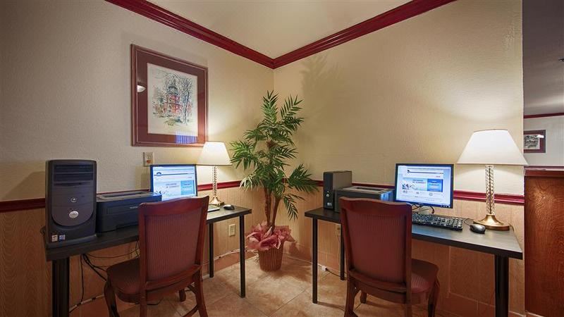 Photo of Livingroom in Palmdale