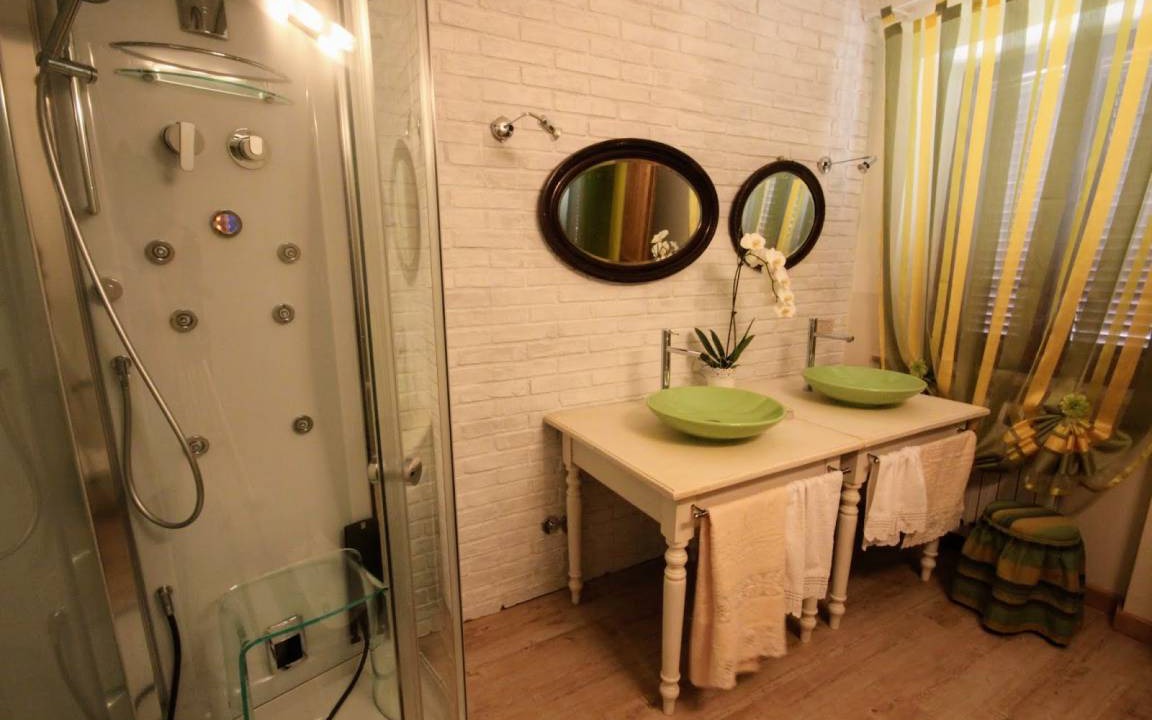 Photo of Bathroom in Gallina