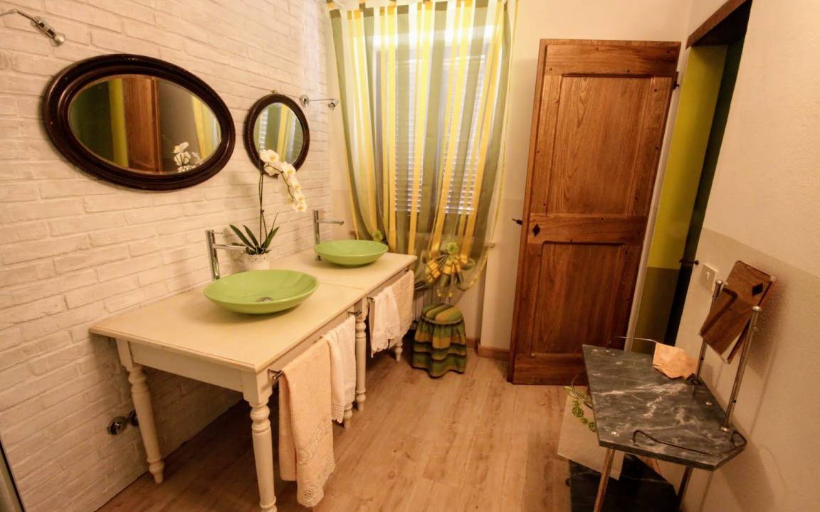 Photo of Bathroom in Gallina