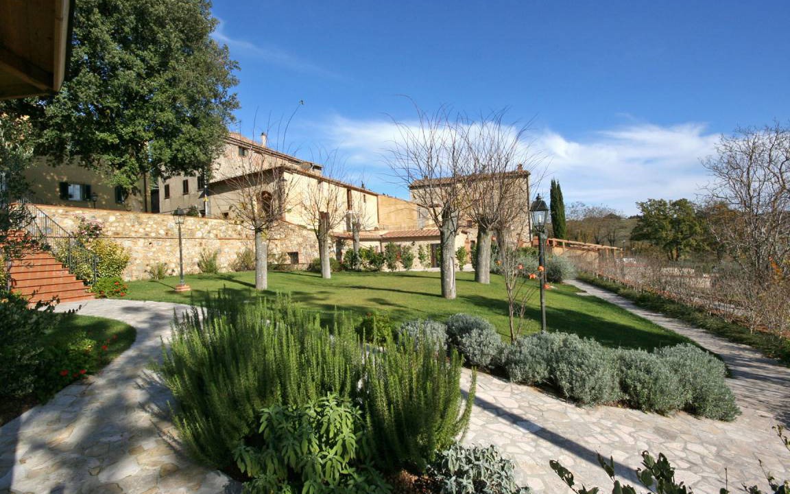 Photo of Others in Volterra