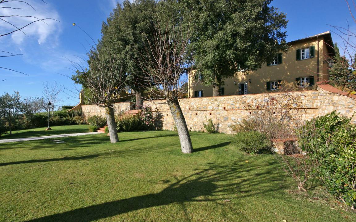 Photo of Others in Volterra