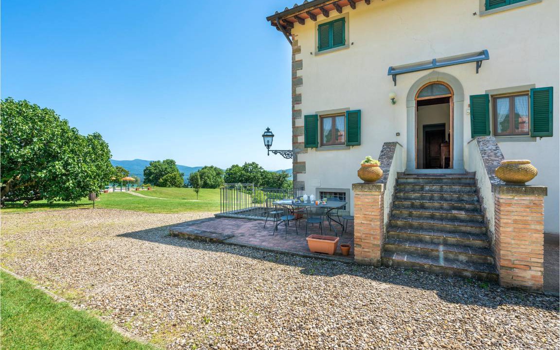 Photo of Others in Poppi