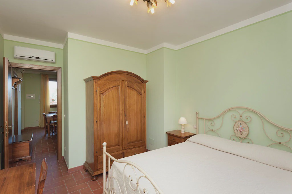 Photo of Bedroom in Monte del Lago