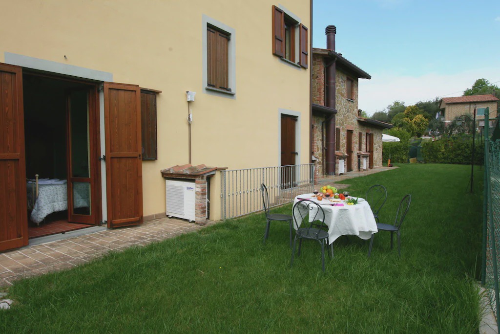 Photo of Buildings in Monte del Lago
