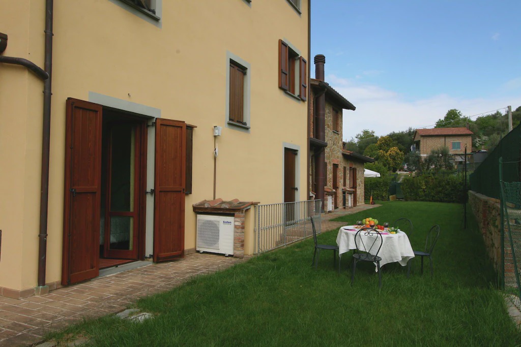 Photo of Buildings in Monte del Lago