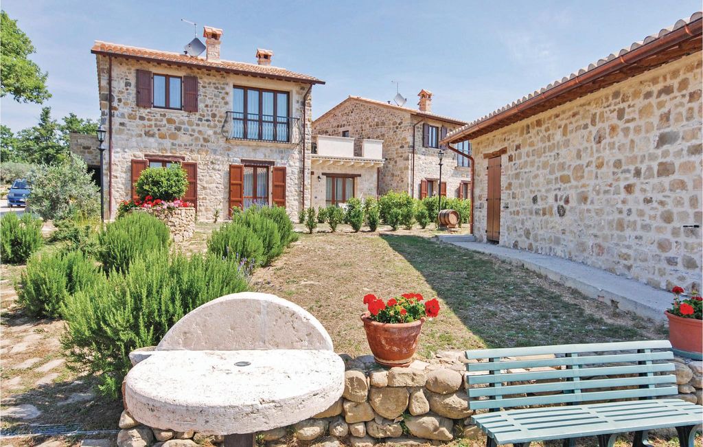 Photo of Buildings in Collazzone