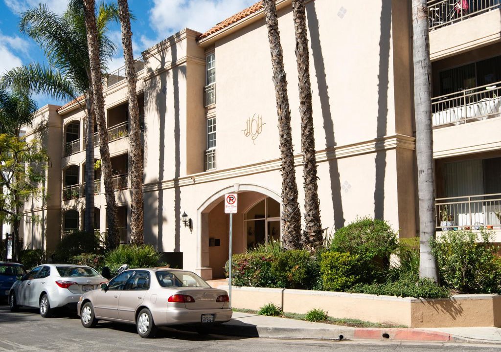 Photo of Buildings in West Los Angeles