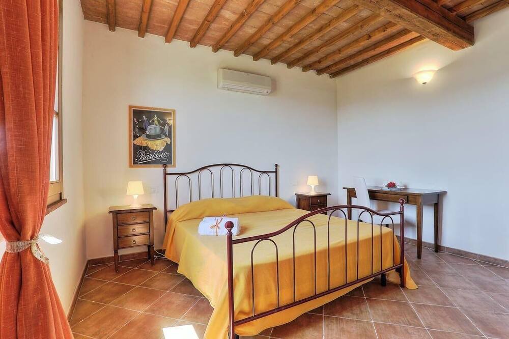 Photo of Bedroom in Montecatini Val di Cecina