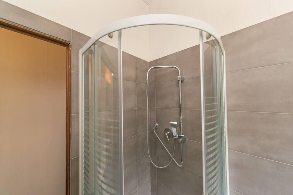 Photo of Bathroom in Castellina Marittima