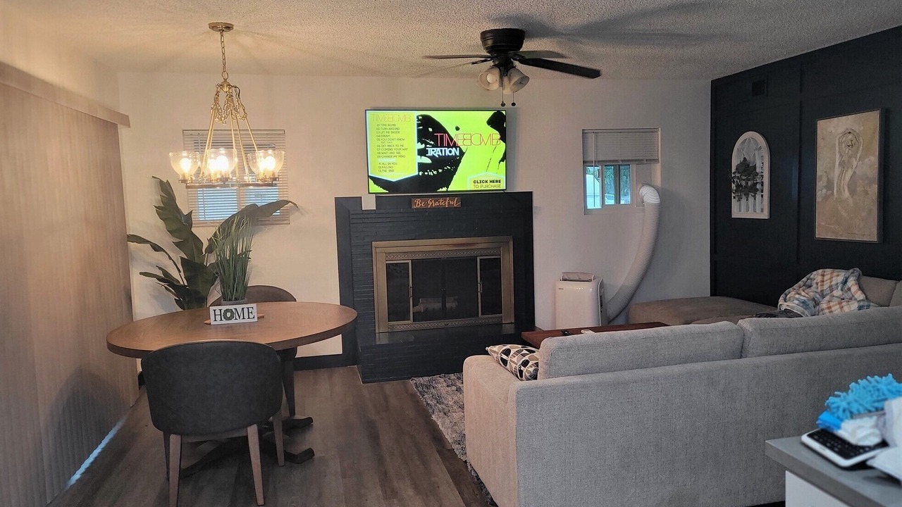 Photo of Livingroom in Sutter