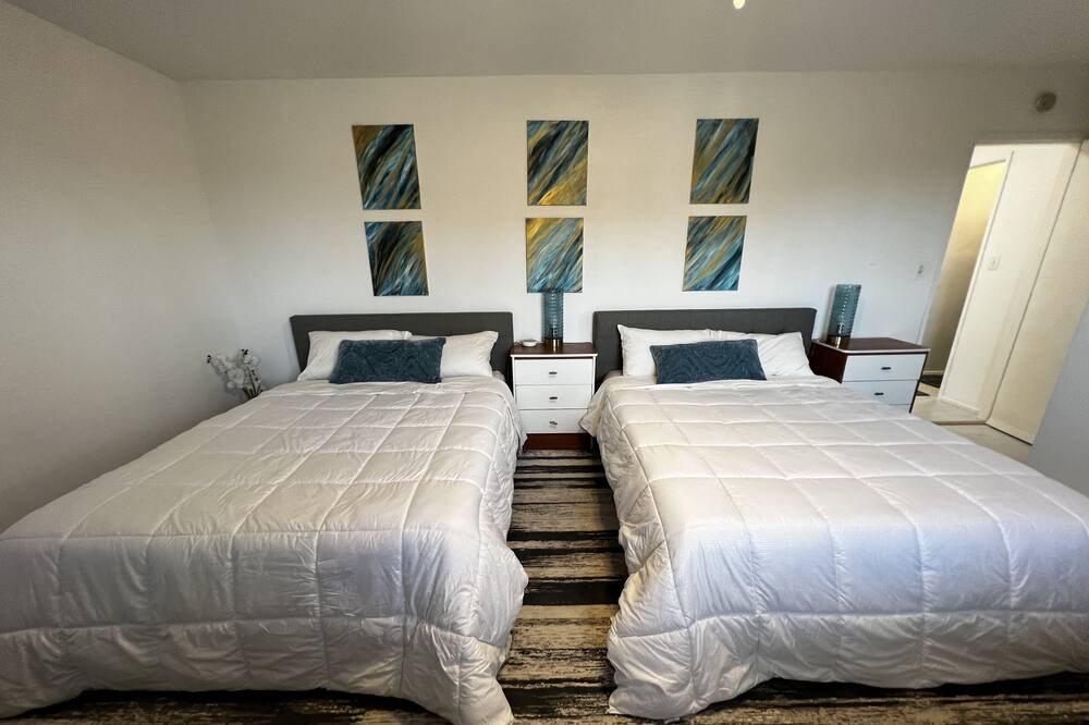 Photo of Bedroom in Lawndale