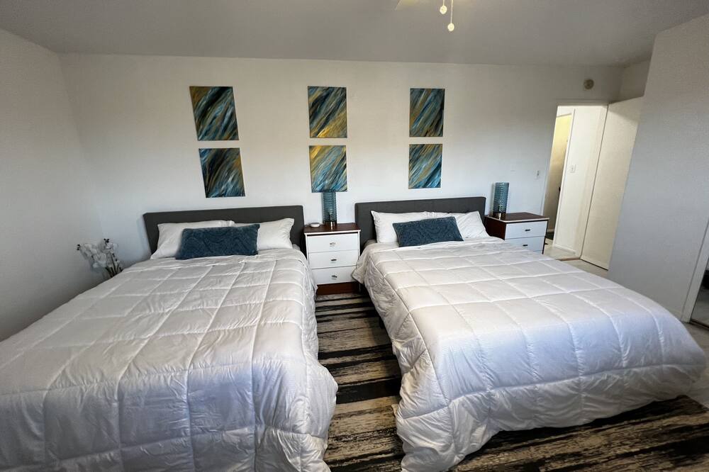Photo of Bedroom in Lawndale