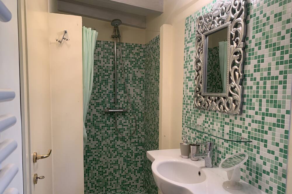 Photo of Bathroom in Montemarcello