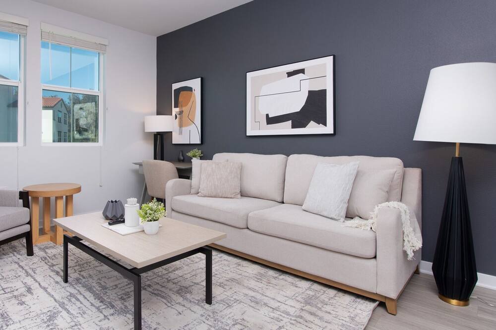 Photo of Livingroom in Corona