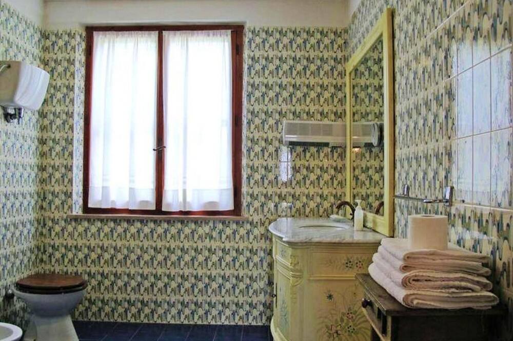 Photo of Bathroom in Ramazzano