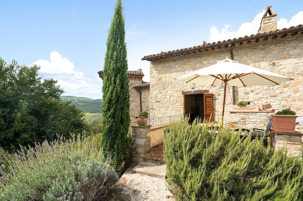Photo of Outdoor in Izzalini
