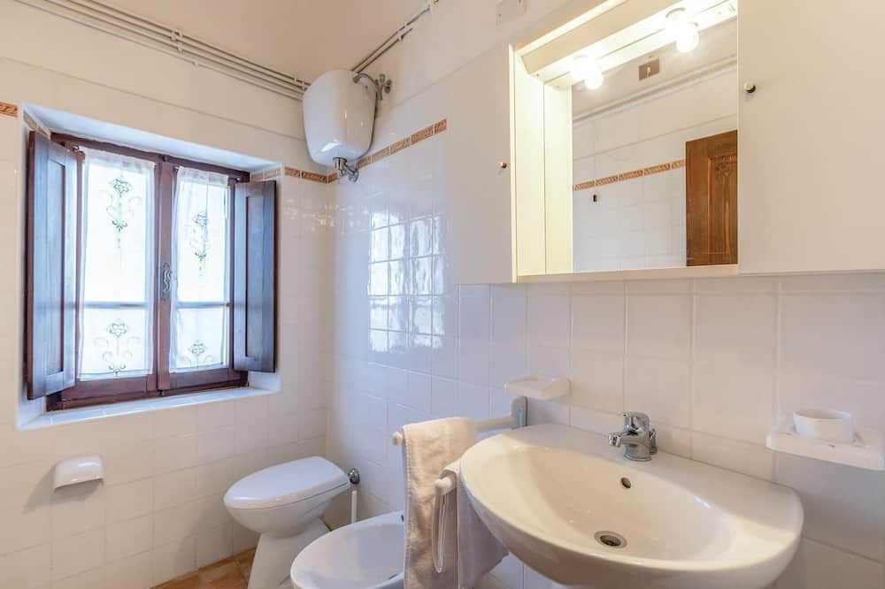 Photo of Bathroom in Piegaro
