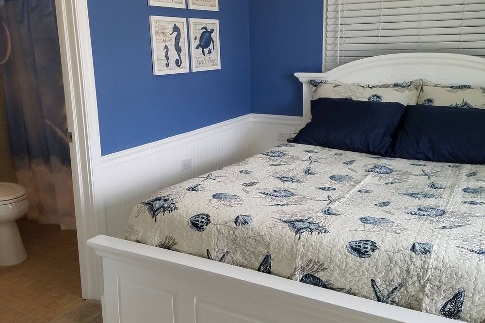 Photo of Bedroom in Little Torch Key