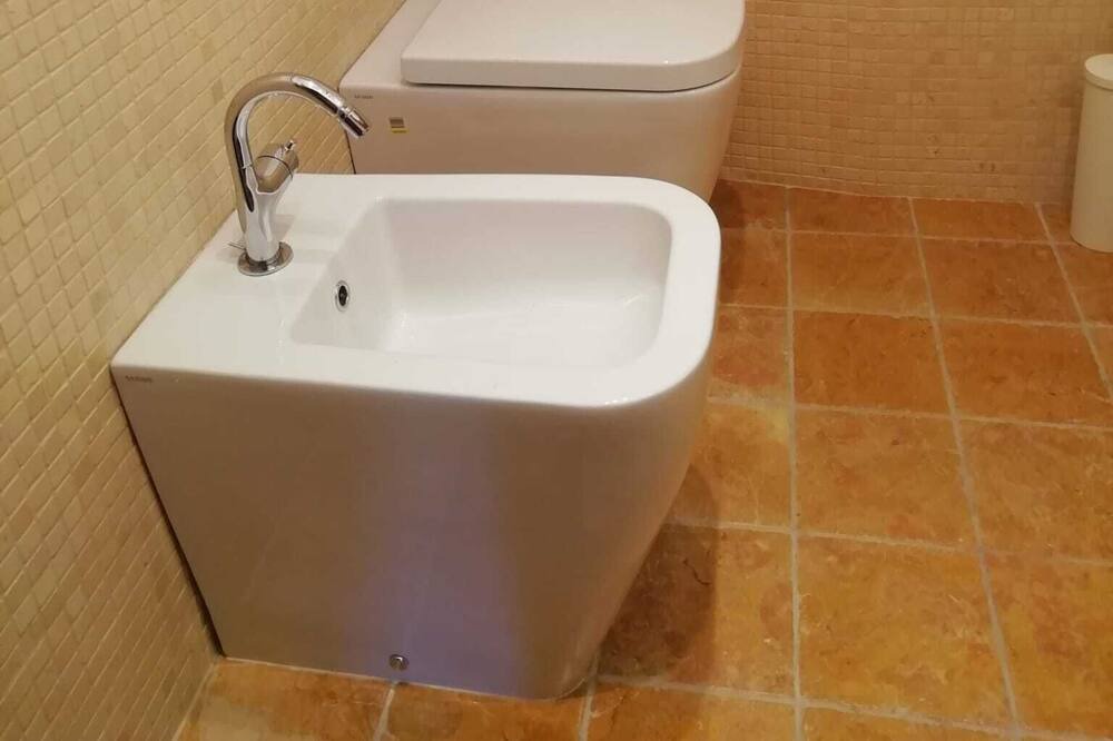 Photo of Bathroom in Castelnuovo di Val di Cecina