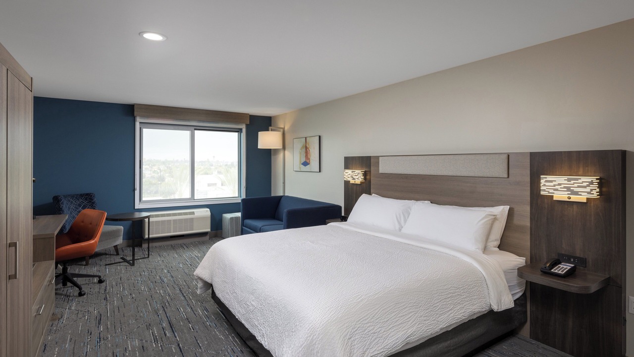 Photo of Bedroom in Harbor