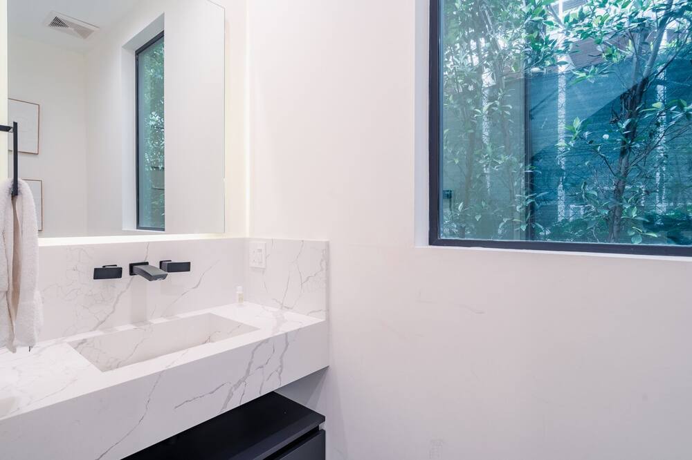 Photo of Bathroom in Hollywood