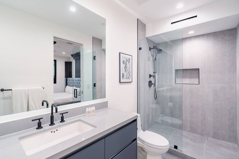 Photo of Bathroom in Hollywood