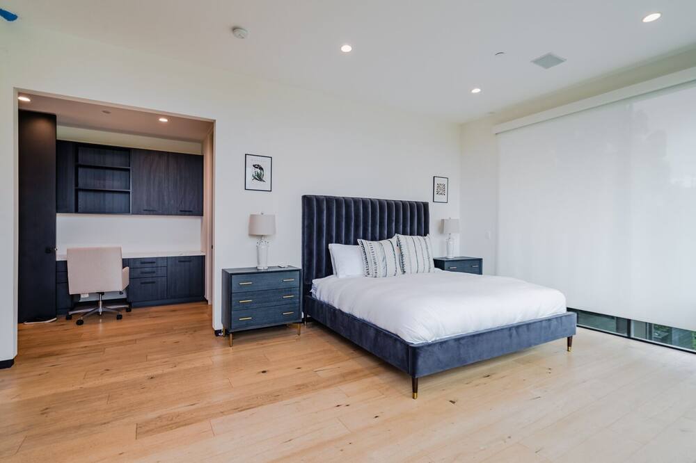 Photo of Bedroom in Hollywood