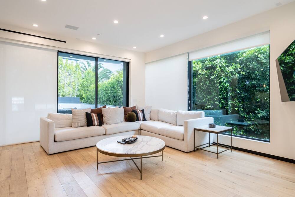 Photo of Livingroom in Hollywood