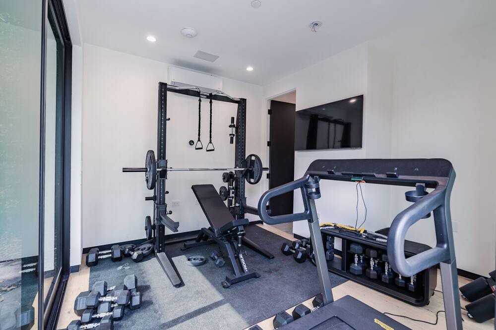Photo of Others in Hollywood