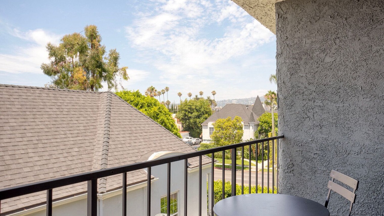 Photo of Outdoor in Pico - Robertson