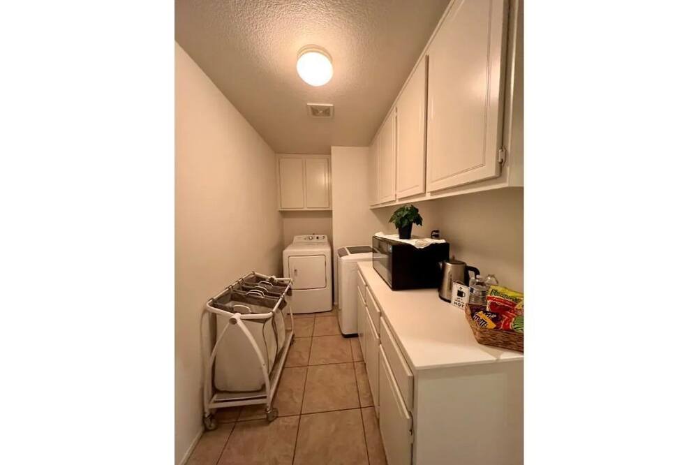 Photo of Kitchen in Corona