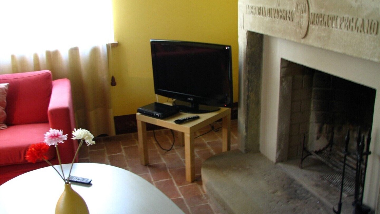 Photo of Others in Montone