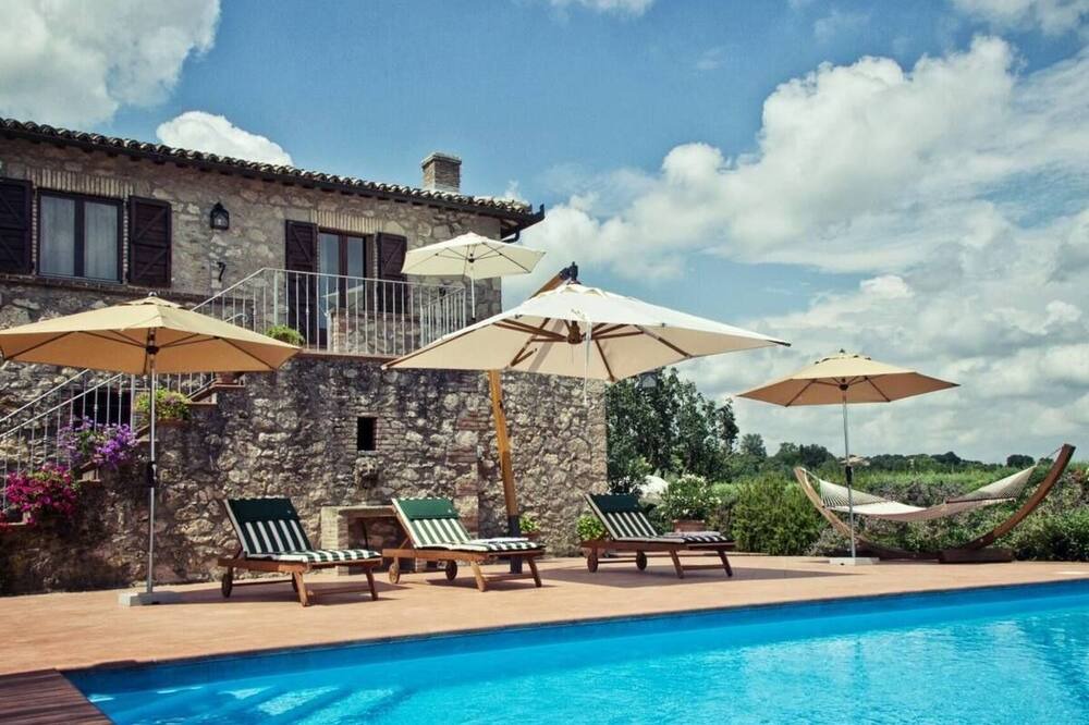 Photo of Outdoor in Corbara