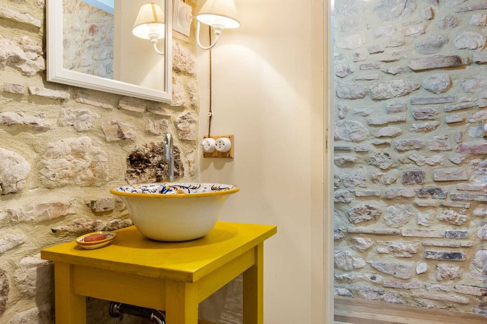 Photo of Bathroom in Scheggino