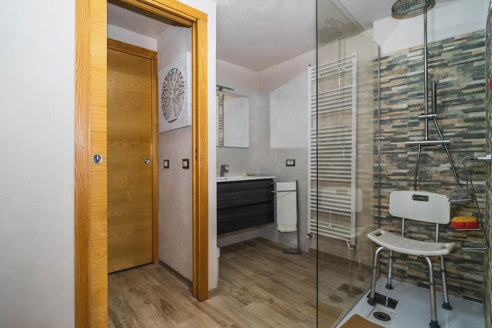 Photo of Bathroom in Poggio