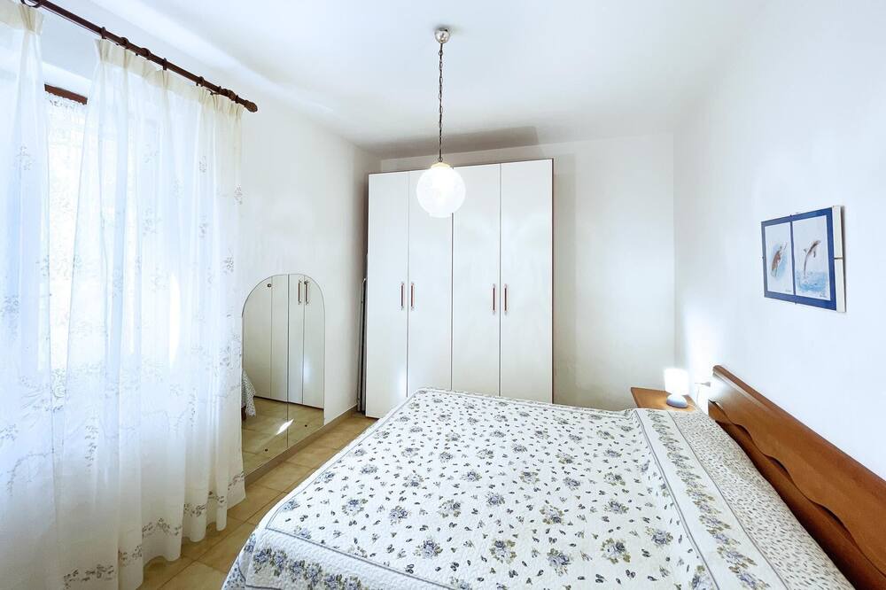 Photo of Bedroom in Pomonte