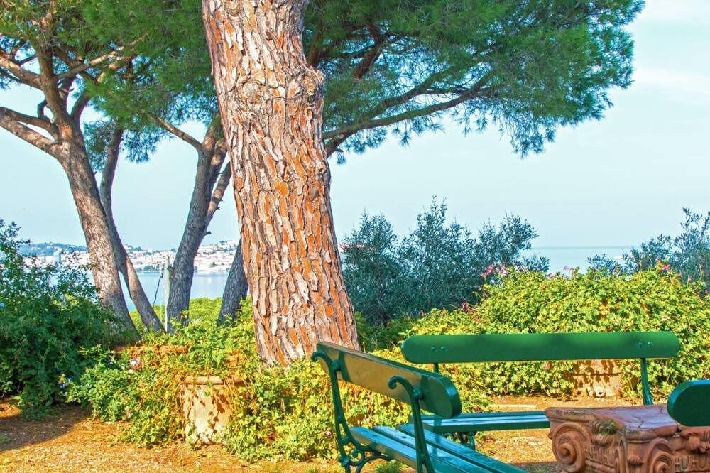 Photo of Outdoor in Magazzini