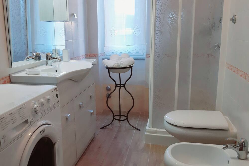 Photo of Bathroom in Grotte Santo Stefano