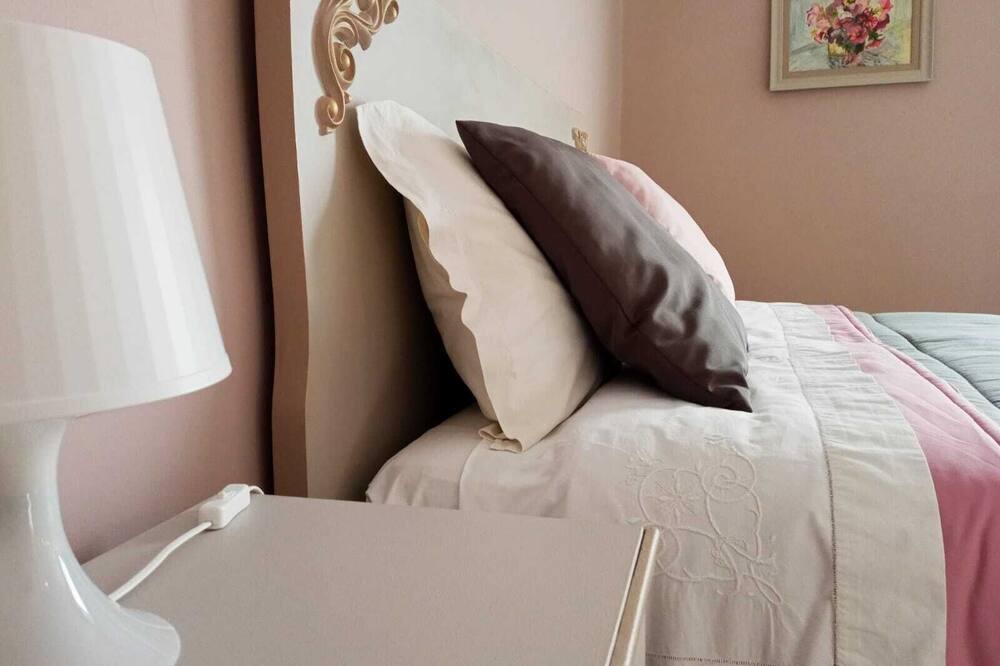 Photo of Bedroom in Grotte Santo Stefano