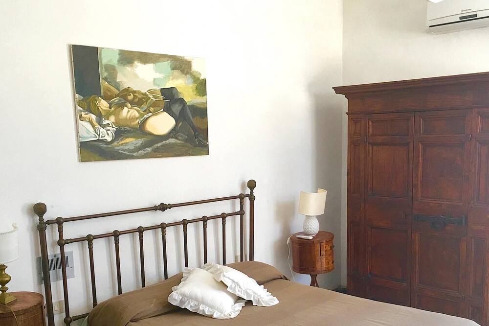 Photo of Bedroom in Ansedonia