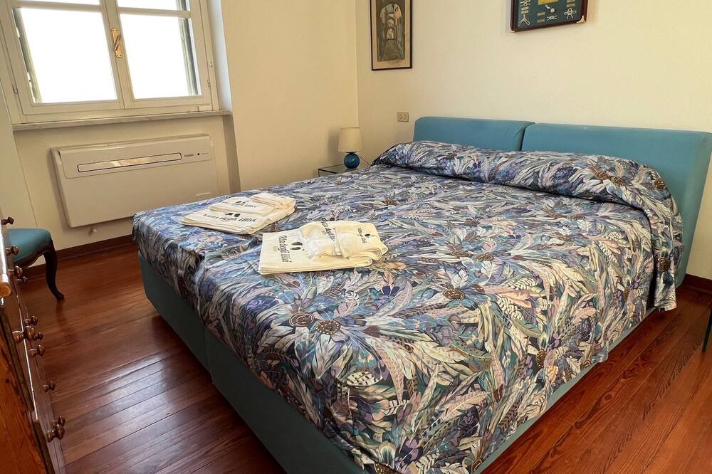 Photo of Bedroom in Recco