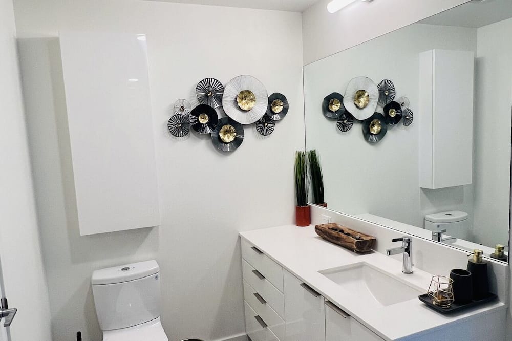 Photo of Bathroom in Atwater Village