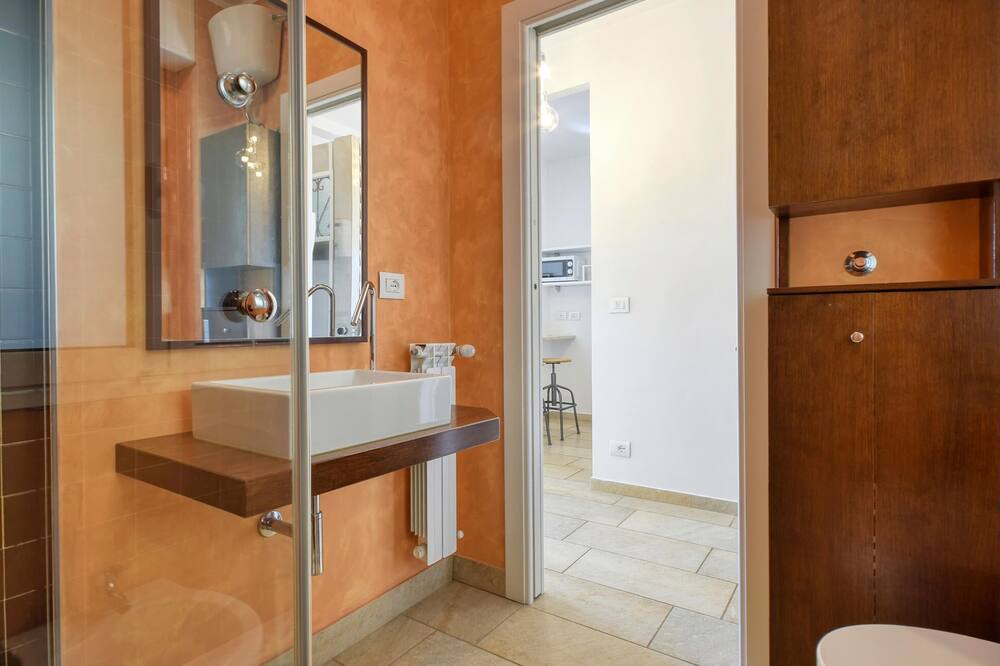 Photo of Bathroom in Recco