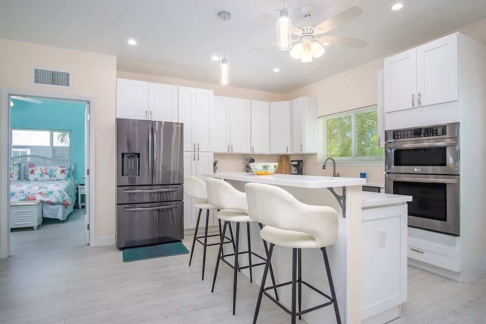 Photo of Kitchen in Breezeswept Beach Estates